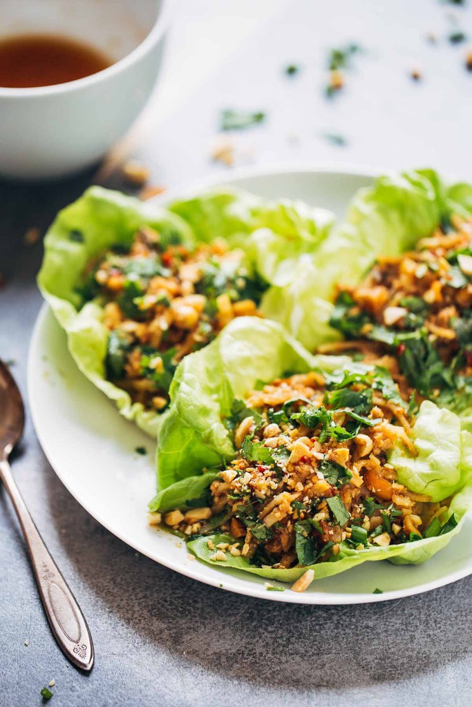 Chicken-Lettuce-Wraps-Ginger-Garlic-Sauce-Peanuts